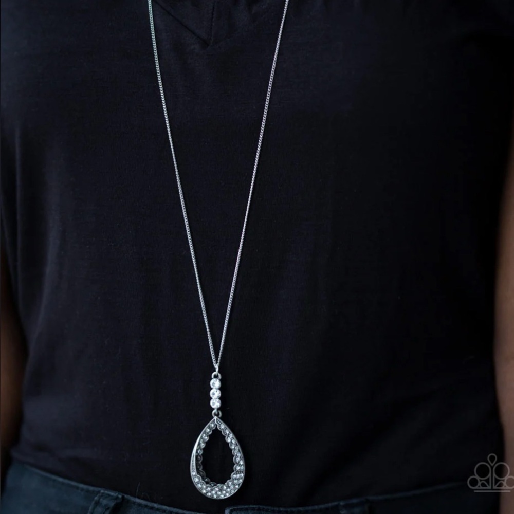 Elegant Silver Necklace